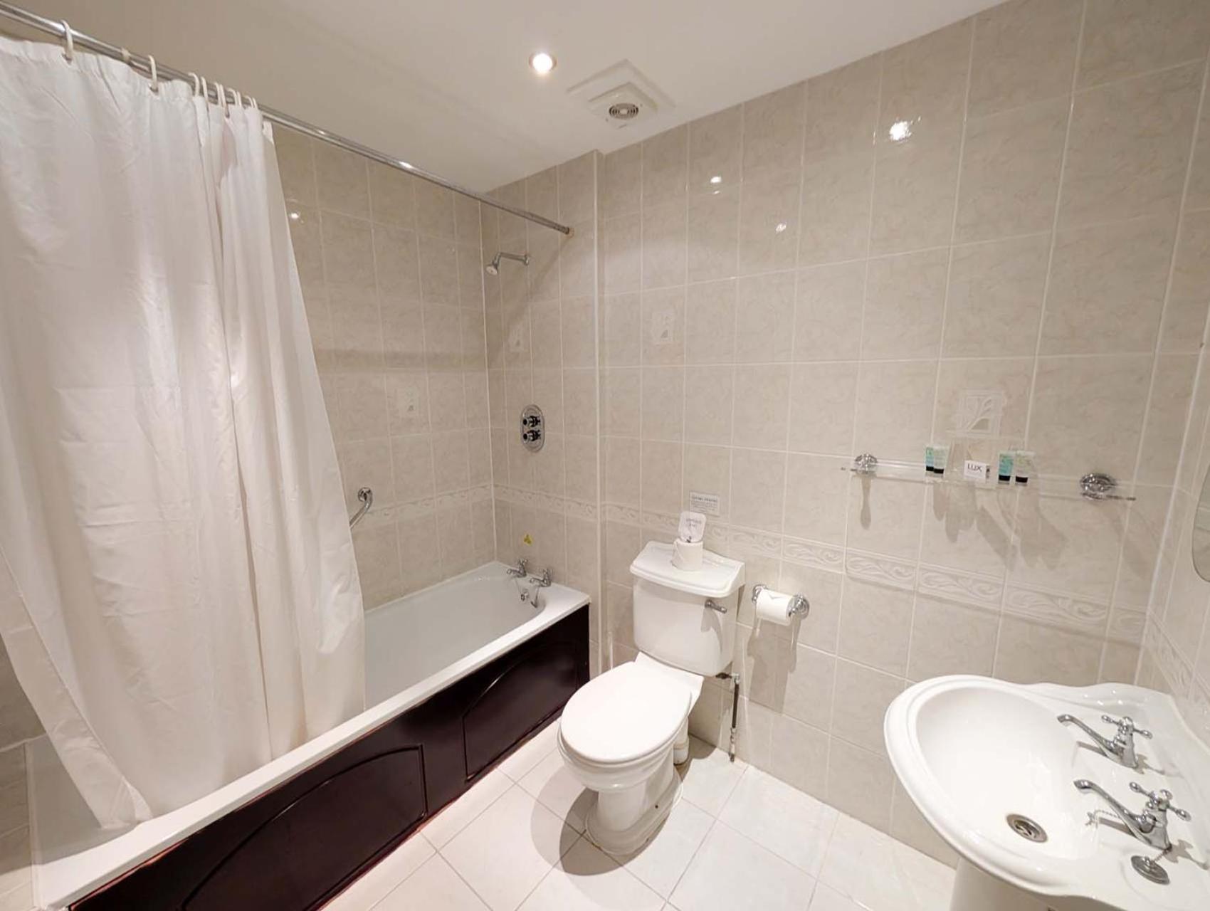 Oriel Hotel St Asaph Eksteriør bilde