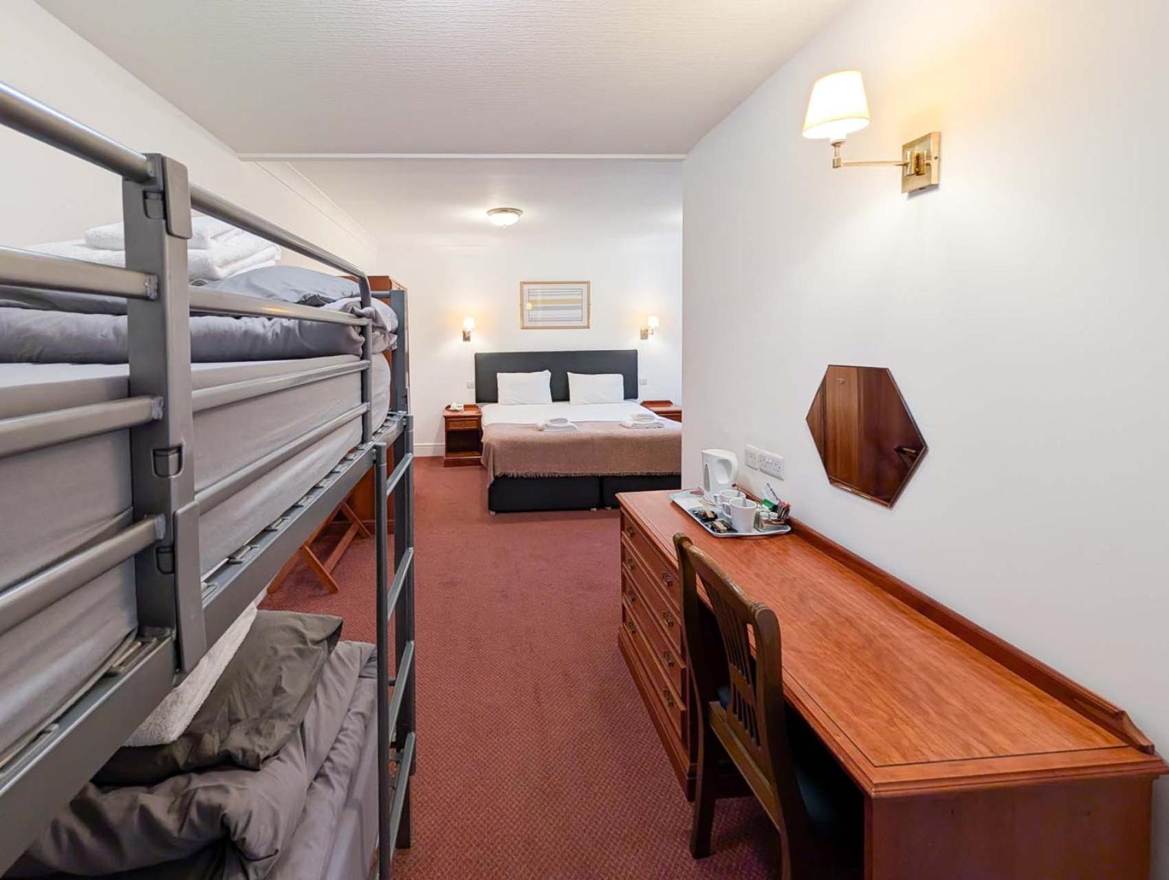 Oriel Hotel St Asaph Eksteriør bilde
