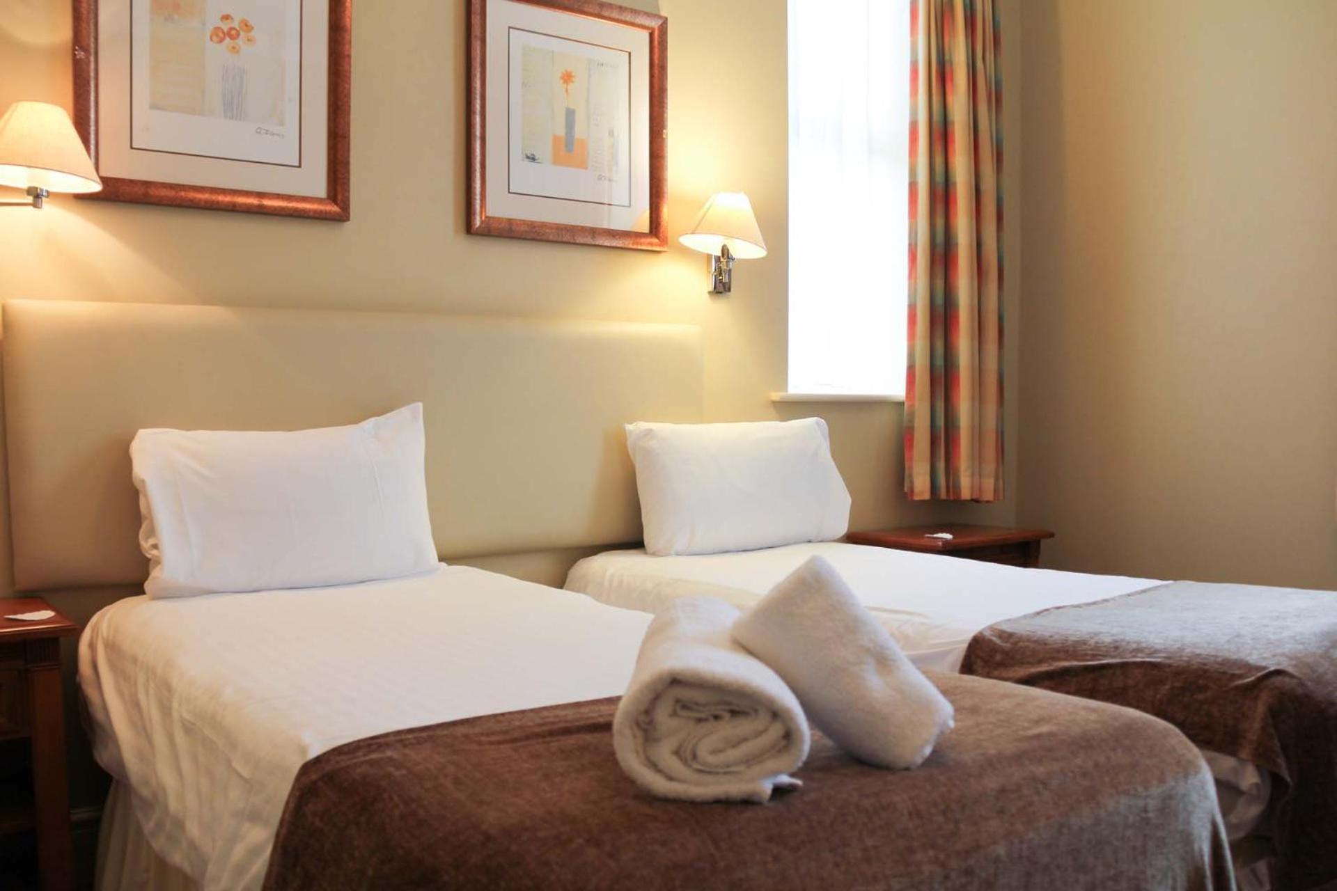 Oriel Hotel St Asaph Eksteriør bilde