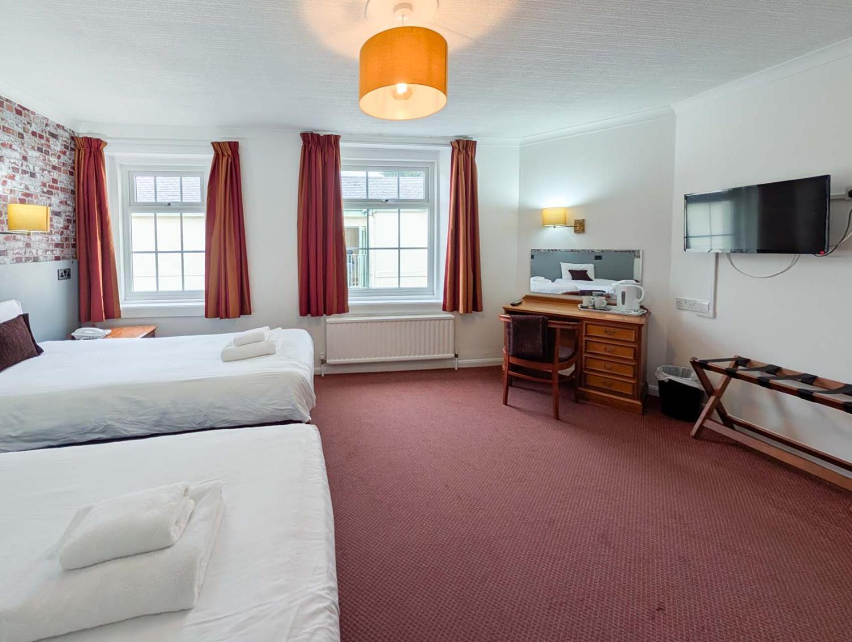 Oriel Hotel St Asaph Eksteriør bilde