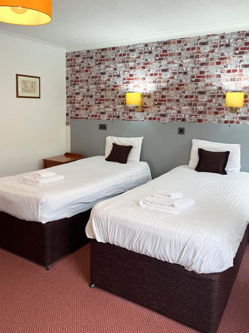 Oriel Hotel St Asaph Eksteriør bilde
