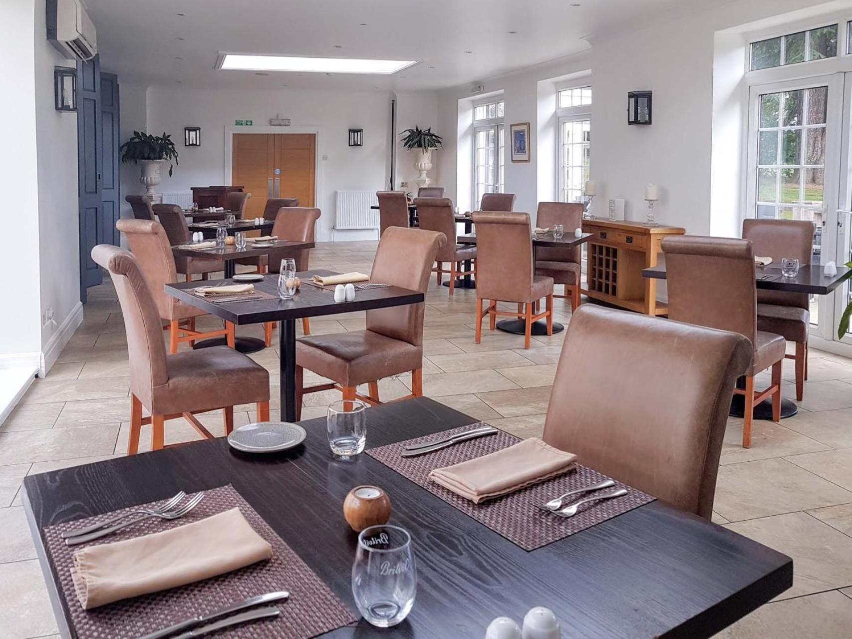 Oriel Hotel St Asaph Eksteriør bilde